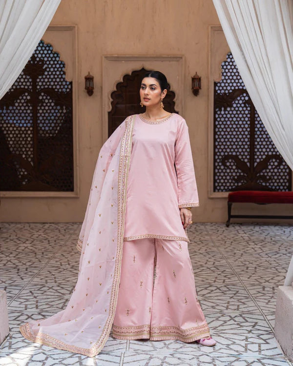Pink Magic;A 3-Piece Stitched Suit